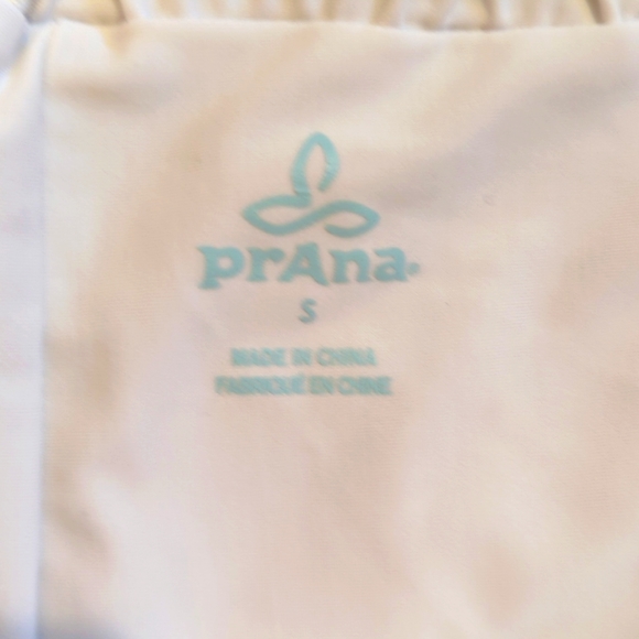 🍍Prana Shorts🍍 - Picture 3 of 4